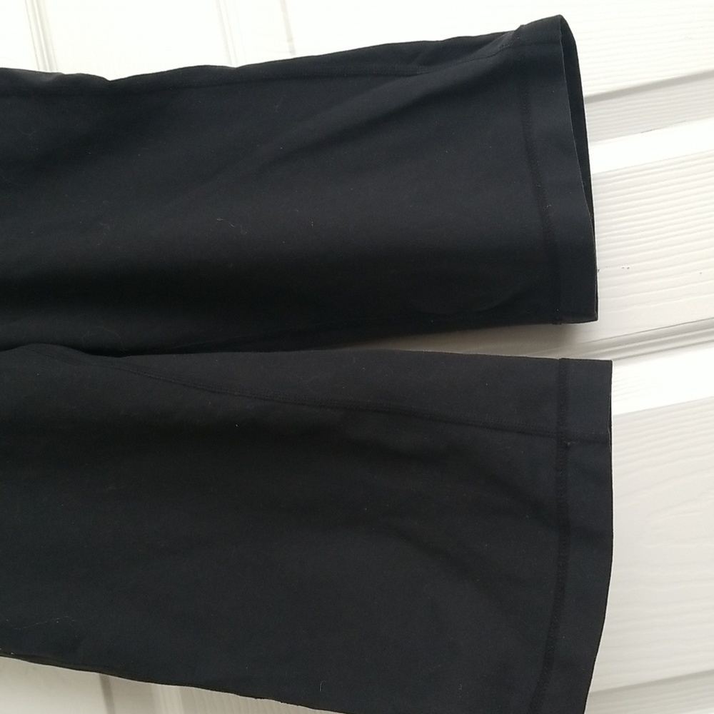Lululemon Crisscross Waist Flare Cropped Leggings - Picture 2 of 14